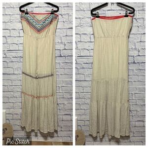 💜 Flying tomato embroidered boho strapless maxi dress